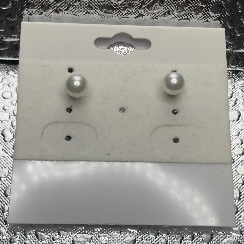 Pearl Studs